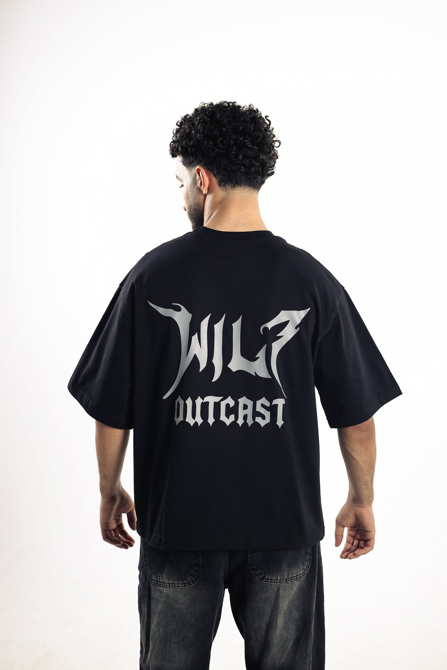 WILZ OUTCAST – Black Box Fit Tee
