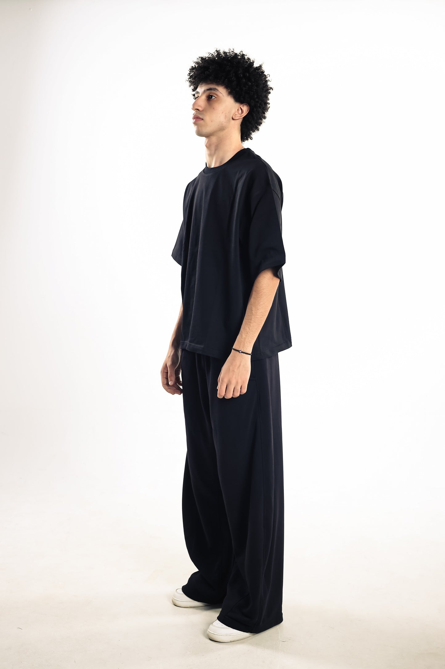 Basic Black Box Fit Tee