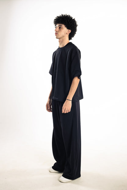 Basic Black Box Fit Tee